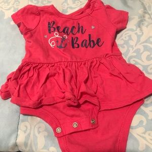 Beach babe baby girl body t-shirt